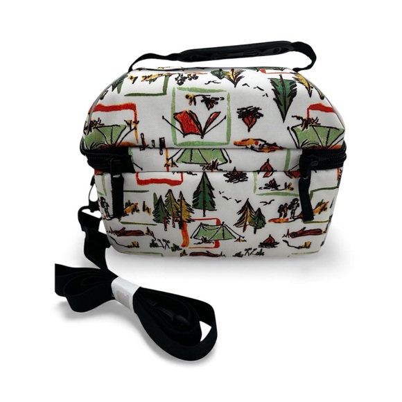 L.L. Bean 🏕️ Camping Print Lunch Bag - Picture 3 of 6
